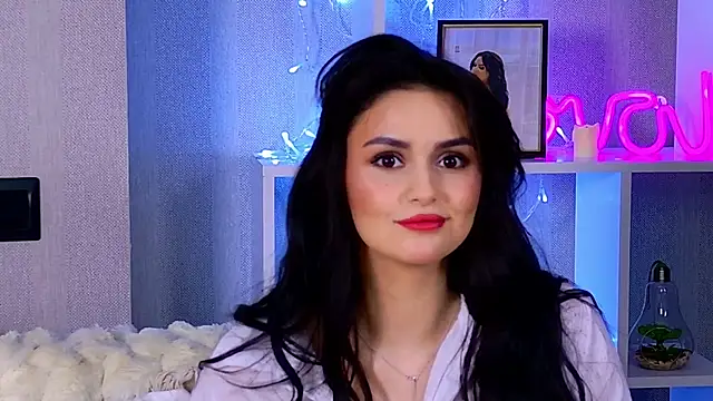 Snapshot of MilaaSweety chatting on 04/04/26, 01:19 MilaaSweety online show from 04/04/26, 01:19