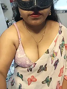 Snapshot of Tanvi_My_Girl chatting on 07/13/26, 04:59 Tanvi My Girl online show from 07/13/26, 04:59
