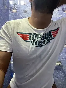 Snapshot of desidesiman chatting on 03/18/26, 02:09 desidesiman online show from 03/18/26, 02:09