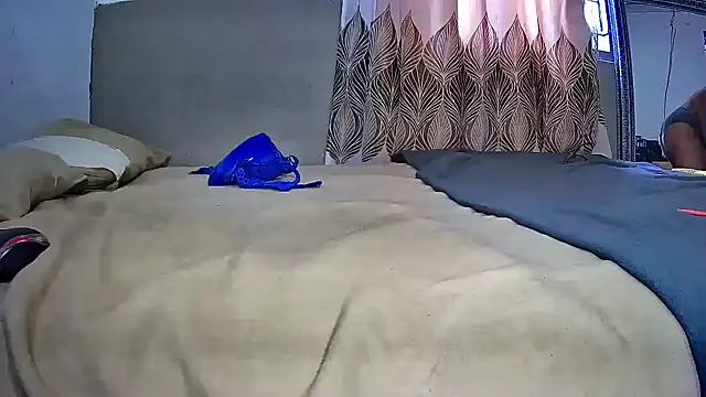 Snapshot of DirtyMelo chatting on 04/11/26, 07:56 DirtyMelo online show from 04/11/26, 07:56