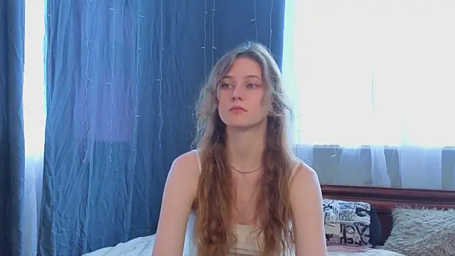 Snapshot of RubieHeiser chatting on 06/15/26, 10:39 RubieHeiser online show from 06/15/26, 10:39