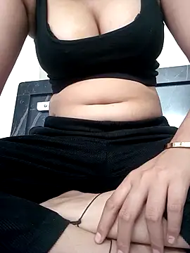 Snapshot of Nehaa_nude chatting on 04/15/26, 04:52 Nehaa nude online show from 04/15/26, 04:52