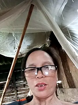 Snapshot of Tina6886 chatting on 04/04/26, 02:43 Tina6886 online show from 04/04/26, 02:43