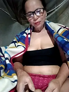 Snapshot of Tina6886 chatting on 04/10/26, 08:24 Tina6886 online show from 04/10/26, 08:24