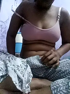 Snapshot of LovelyTrisha chatting on 03/18/26, 06:38 LovelyTrisha online show from 03/18/26, 06:38