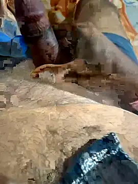 Snapshot of puneBC chatting on 04/20/26, 04:32 puneBC online show from 04/20/26, 04:32