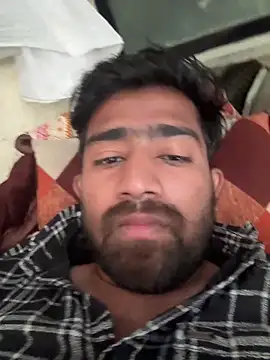 Snapshot of puneBC chatting on 04/21/26, 04:52 puneBC online show from 04/21/26, 04:52