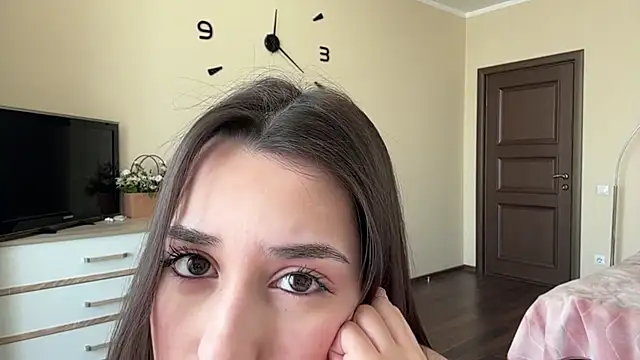 Snapshot of AdeleVelvet chatting on 03/31/26, 09:21 AdeleVelvet online show from 03/31/26, 09:21