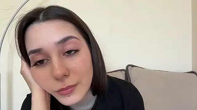 Snapshot of AdeleVelvet chatting on 04/02/26, 11:08 AdeleVelvet online show from 04/02/26, 11:08