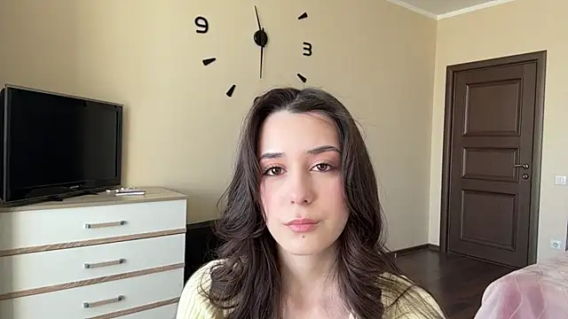 Snapshot of AdeleVelvet chatting on 04/10/26, 08:30 AdeleVelvet online show from 04/10/26, 08:30