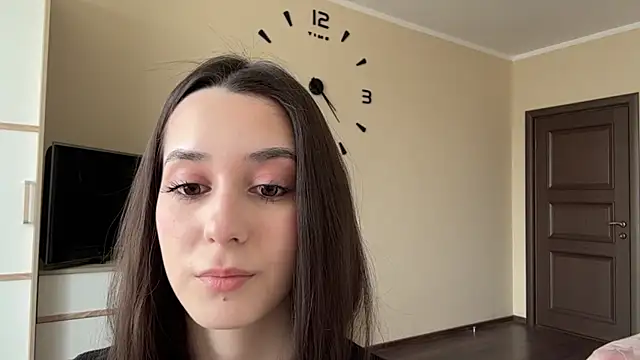 Snapshot of AdeleVelvet chatting on 04/16/26, 01:23 AdeleVelvet online show from 04/16/26, 01:23