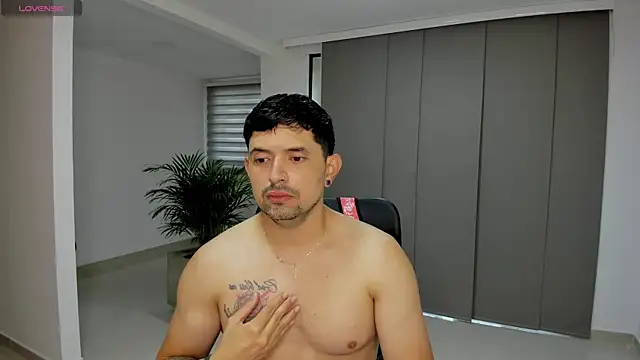 Snapshot of TroyeSavage chatting on 03/14/26, 11:37 TroyeSavage online show from 03/14/26, 11:37