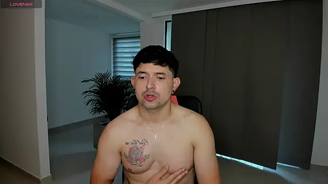 Snapshot of TroyeSavage chatting on 03/16/26, 11:36 TroyeSavage online show from 03/16/26, 11:36