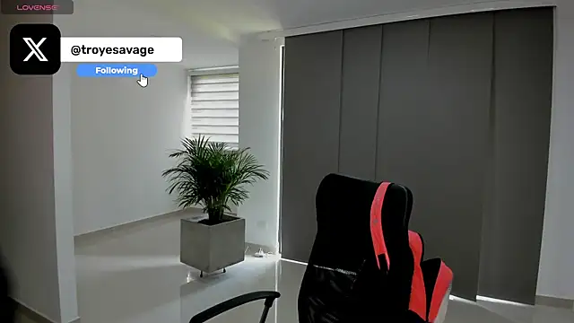 Snapshot of TroyeSavage chatting on 03/18/26, 09:18 TroyeSavage online show from 03/18/26, 09:18