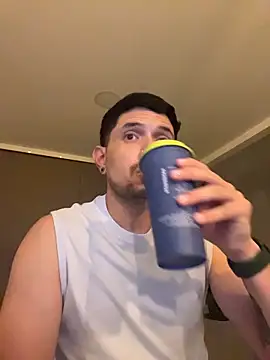 Snapshot of TroyeSavage chatting on 03/20/26, 11:42 TroyeSavage online show from 03/20/26, 11:42