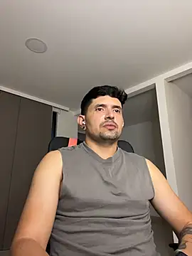 Snapshot of TroyeSavage chatting on 03/27/26, 11:26 TroyeSavage online show from 03/27/26, 11:26