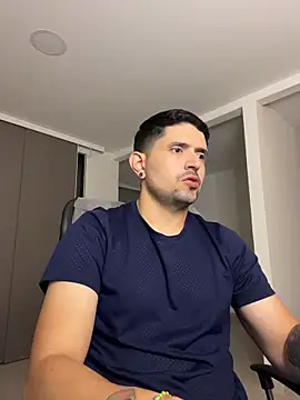 Snapshot of TroyeSavage chatting on 03/29/26, 10:48 TroyeSavage online show from 03/29/26, 10:48