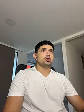 Snapshot of TroyeSavage chatting on 03/31/26, 11:32 TroyeSavage online show from 03/31/26, 11:32