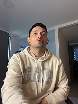 Snapshot of TroyeSavage chatting on 04/04/26, 11:51 TroyeSavage online show from 04/04/26, 11:51