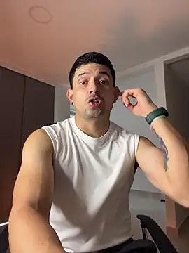 Snapshot of TroyeSavage chatting on 04/08/26, 09:48 TroyeSavage online show from 04/08/26, 09:48