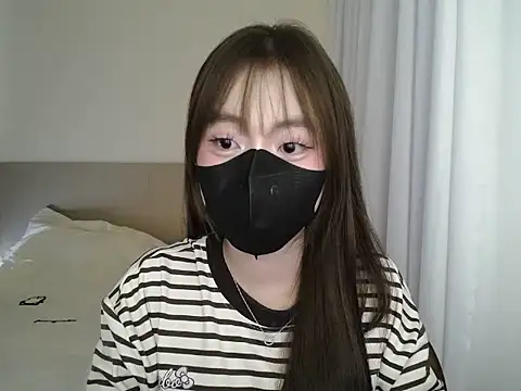 Snapshot of HeooPeppa chatting on 03/21/26, 06:18 HeooPeppa online show from 03/21/26, 06:18