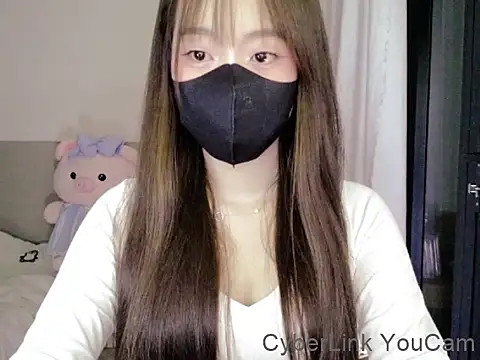 Snapshot of HeooPeppa chatting on 04/15/26, 04:03 HeooPeppa online show from 04/15/26, 04:03