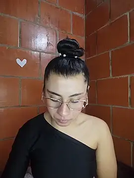 Amanda x1 online show from 06/18/26, 07:29