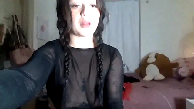mariaxlovee online show from 05/19/26, 03:57