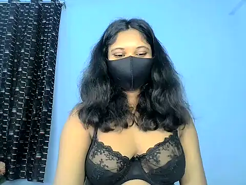Snapshot of KASHISH_SINGH_ chatting on 07/12/26, 12:45 KASHISH SINGH online show from 07/12/26, 12:45