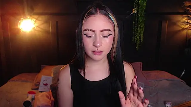 Snapshot of melodygirl2__ chatting on 03/10/26, 07:41 melodygirl2 online show from 03/10/26, 07:41