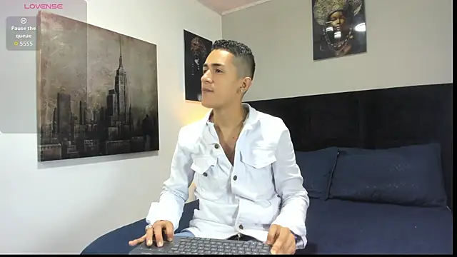 Snapshot of _Alan_Walker_1 chatting on 04/01/26, 02:36 Alan Walker 1 online show from 04/01/26, 02:36