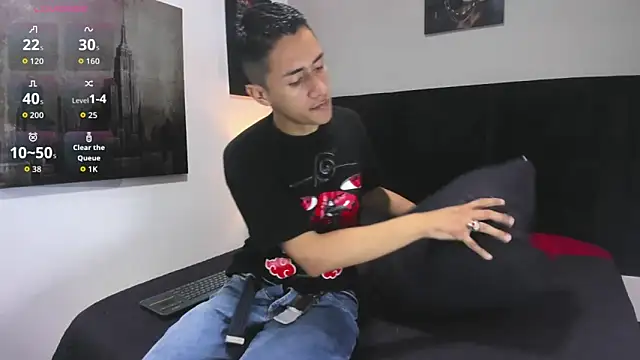 Snapshot of _Alan_Walker_1 chatting on 04/17/26, 02:31 Alan Walker 1 online show from 04/17/26, 02:31