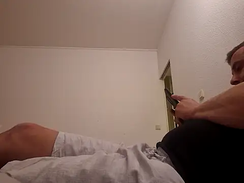 Snapshot of fantastic77777 chatting on 03/09/26, 01:20 fantastic77777 online show from 03/09/26, 01:20