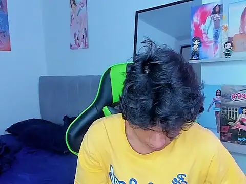 Snapshot of PaulTallx chatting on 03/26/26, 09:31 PaulTallx online show from 03/26/26, 09:31