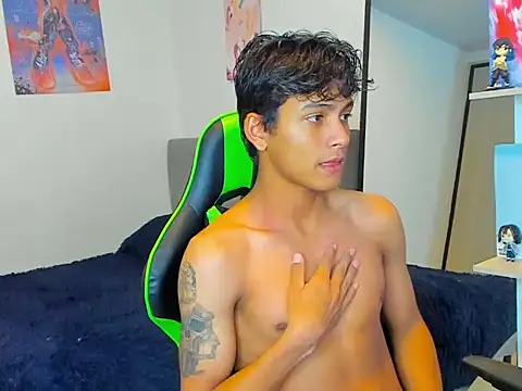 Snapshot of PaulTallx chatting on 03/29/26, 05:29 PaulTallx online show from 03/29/26, 05:29