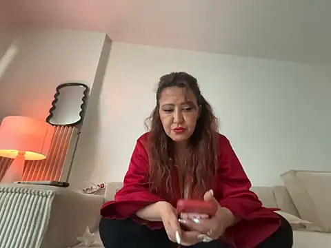 Shylyy25 online show from 05/07/26, 02:11