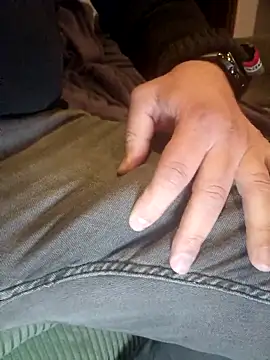 Snapshot of Activ1top chatting on 03/17/26, 06:11 Activ1top online show from 03/17/26, 06:11