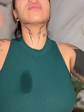 Snapshot of CarolQueen1_ chatting on 03/25/26, 12:55 CarolQueen1 online show from 03/25/26, 12:55