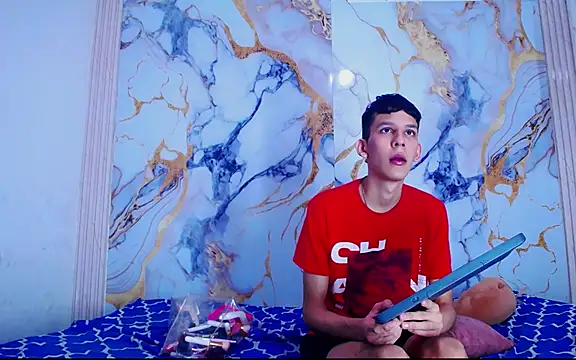 Snapshot of Desire_Boys1 chatting on 04/13/26, 06:13 Desire Boys1 online show from 04/13/26, 06:13