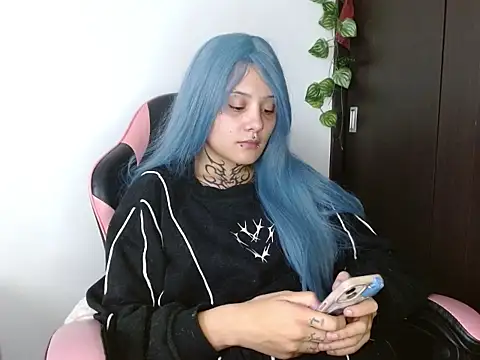 Snapshot of tokiovamp chatting on 03/13/26, 06:58 tokiovamp online show from 03/13/26, 06:58