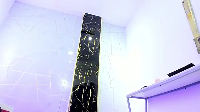 Snapshot of Valentin_Lux chatting on 03/31/26, 03:52 Valentin Lux online show from 03/31/26, 03:52