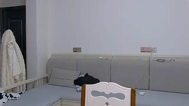 Snapshot of icecream-002 chatting on 03/23/26, 09:57 icecream-002 online show from 03/23/26, 09:57