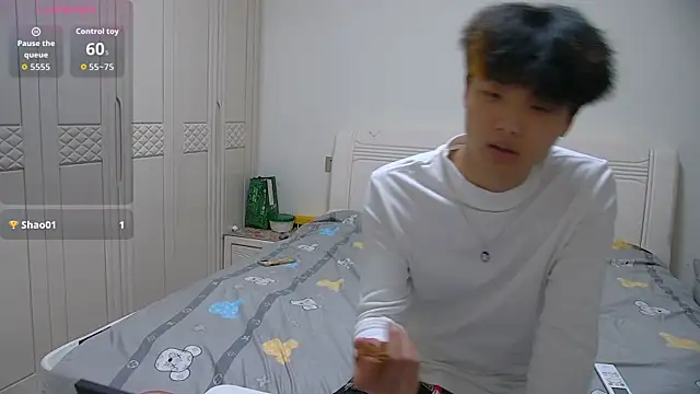 Snapshot of icecream-002 chatting on 03/27/26, 10:37 icecream-002 online show from 03/27/26, 10:37