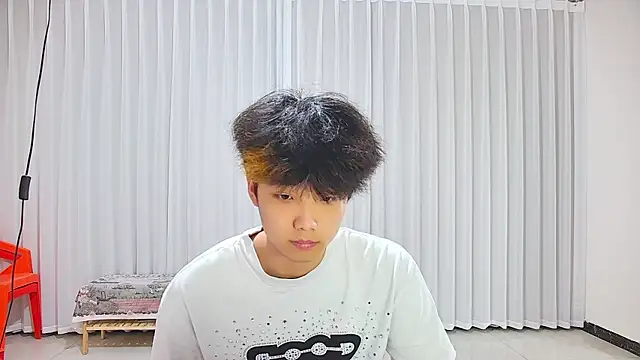 Snapshot of icecream-002 chatting on 04/07/26, 06:58 icecream-002 online show from 04/07/26, 06:58