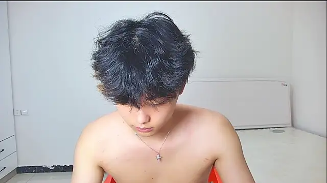 Snapshot of icecream-002 chatting on 05/16/26, 12:26 icecream-002 online show from 05/16/26, 12:26