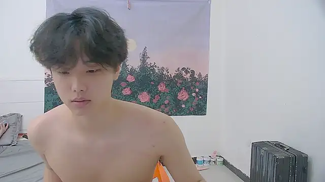 icecream-002 online show from 06/18/26, 01:17