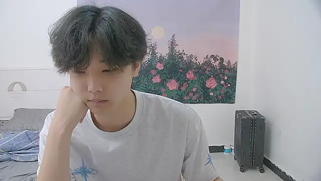 icecream-002 online show from 06/23/26, 12:36
