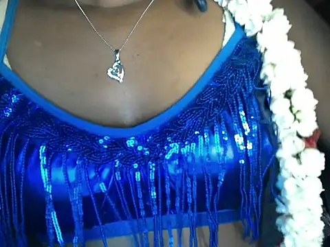 Couplehot00 online show from 03/31/26, 06:19