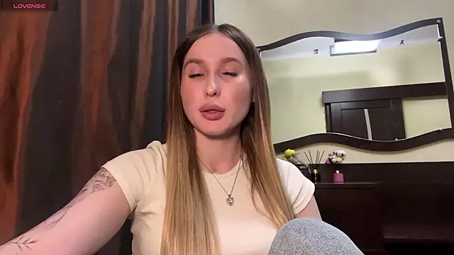 FrancieSteinbaugh online show from 03/12/26, 02:23