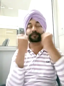 Snapshot of Parm_randhawa chatting on 04/24/26, 03:58 Parm randhawa online show from 04/24/26, 03:58